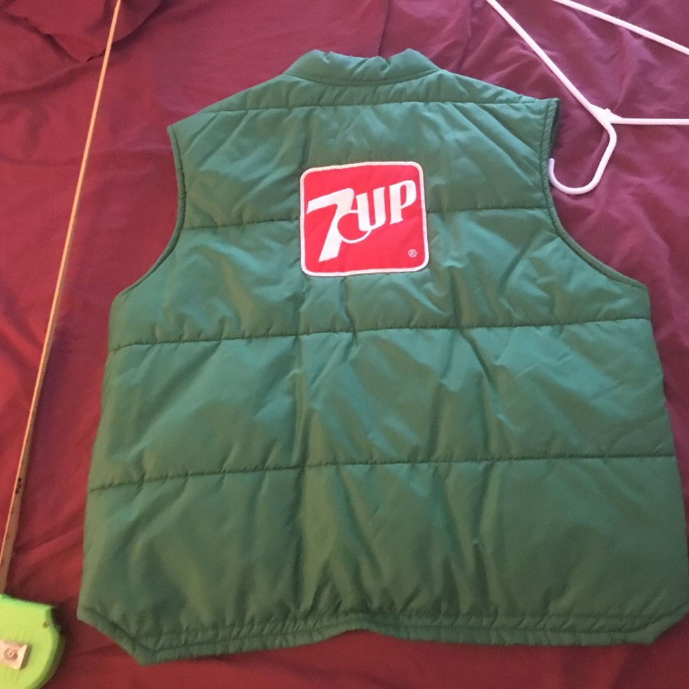 Vintage puffer vest 7-Up